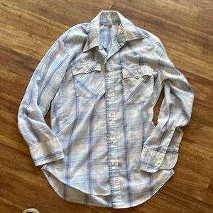 Levi’s pearl snap western button down